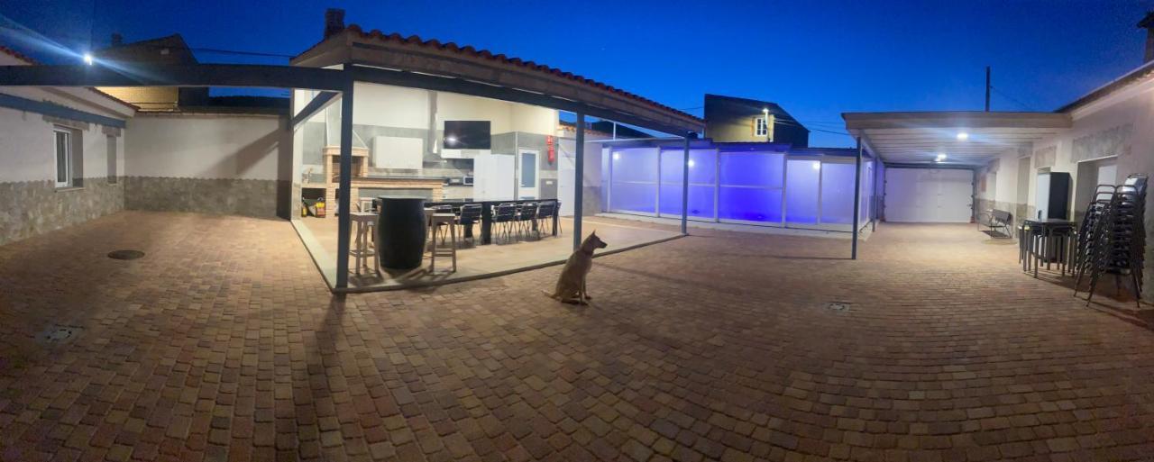 Casa Rural Villa Maria Navahermosa  المظهر الخارجي الصورة